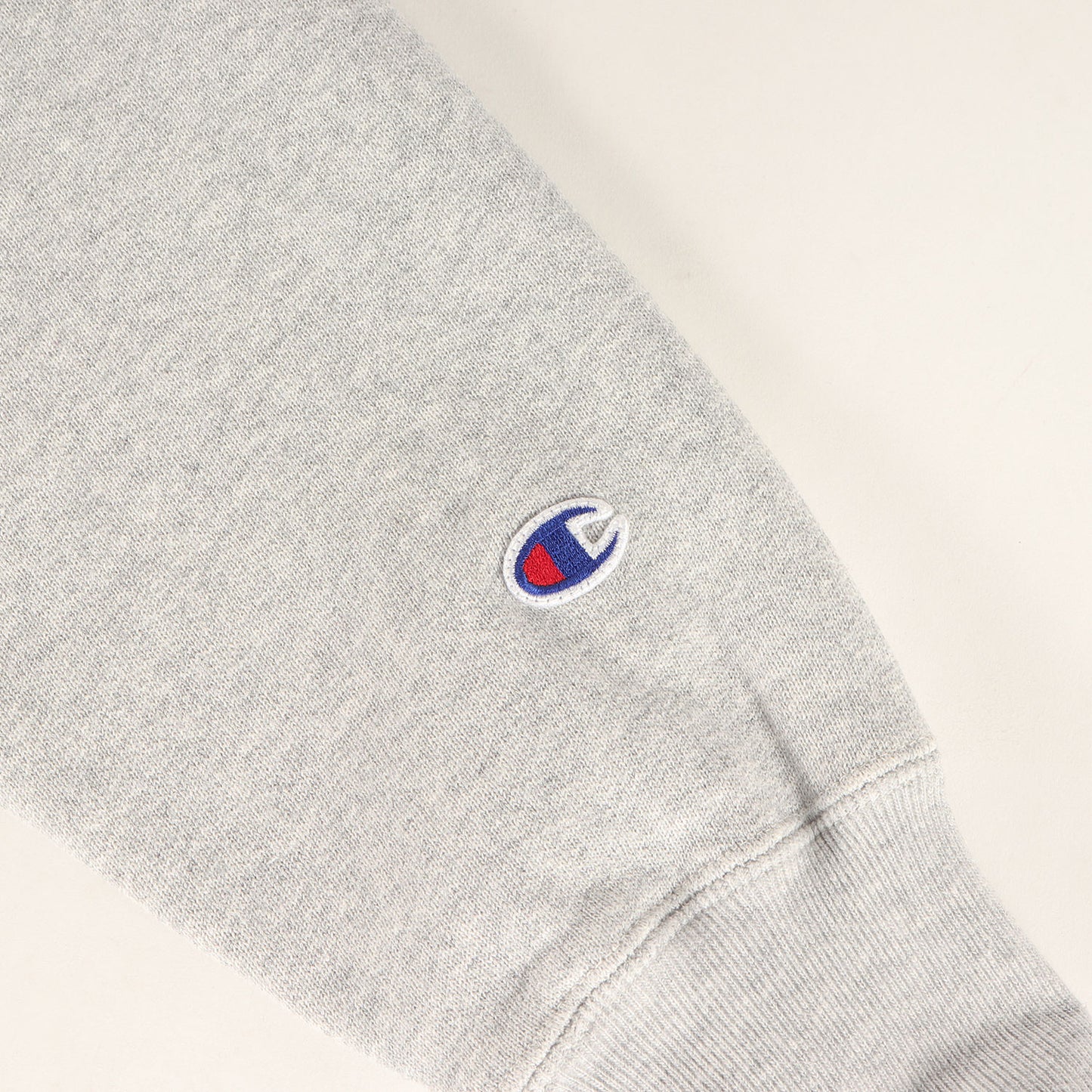 22AW × Champion 単色タグ オールドイングリッシュ ロゴ リバスウィーブ スウェット (CHAMPION × SD Reverse Weave Crew Sweat Official Store Limited)