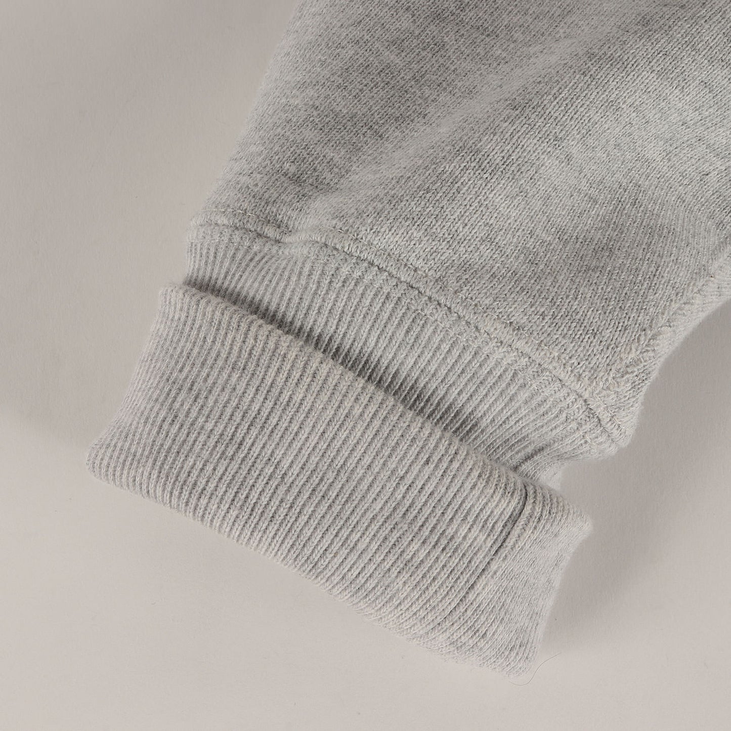 22AW × Champion 単色タグ オールドイングリッシュ ロゴ リバスウィーブ スウェット (CHAMPION × SD Reverse Weave Crew Sweat Official Store Limited)