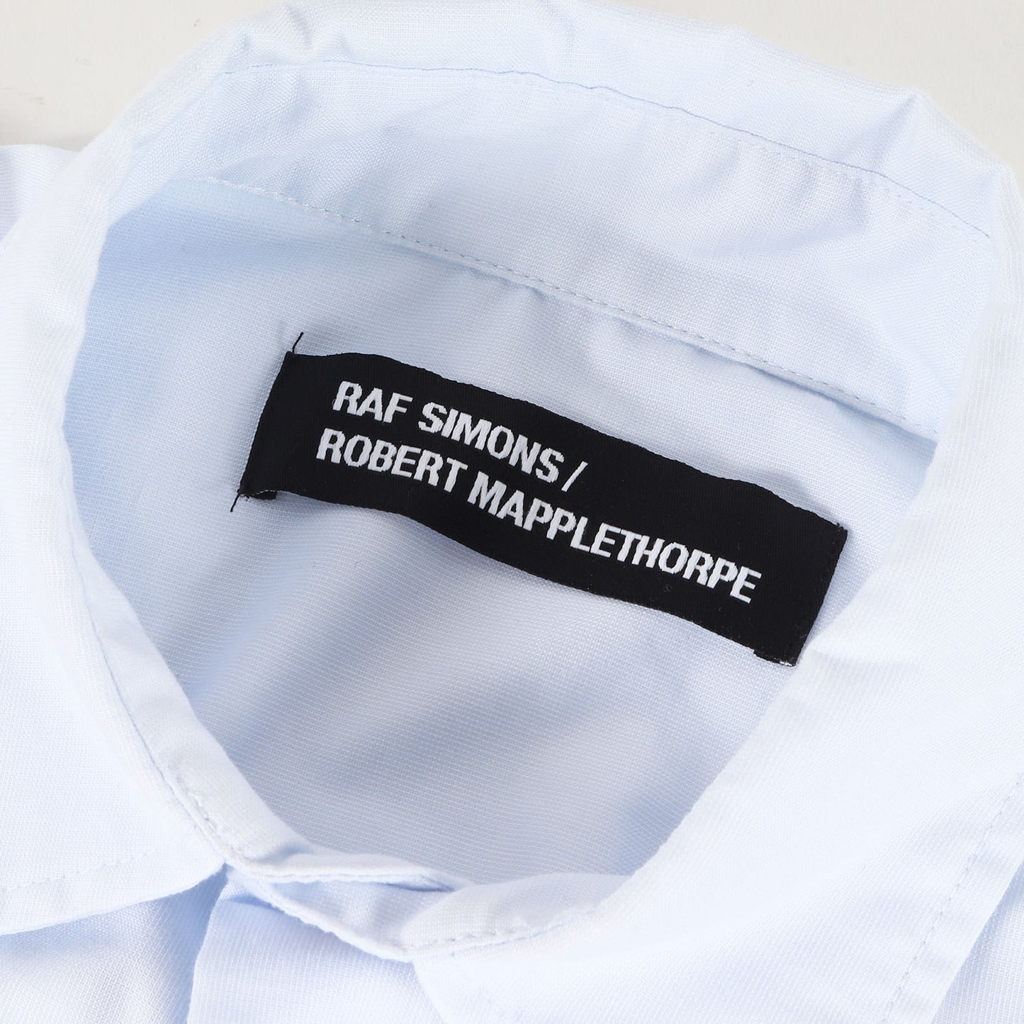 × ROBERT MAPPLETHORPE オーバーサイズ シャツ (OVERSIZED SHIRT ALISTAIR)