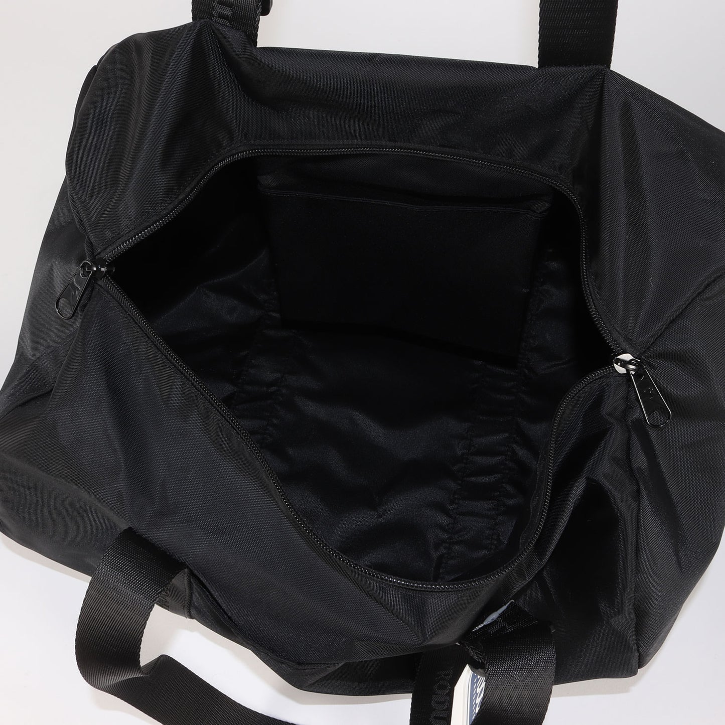 25AW × OUTDOOR PRODUCTS BARREL BAG (2252-AC05)