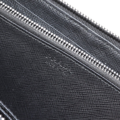 ウォレットチェーン付き サフィアーノレザー ロングウォレット