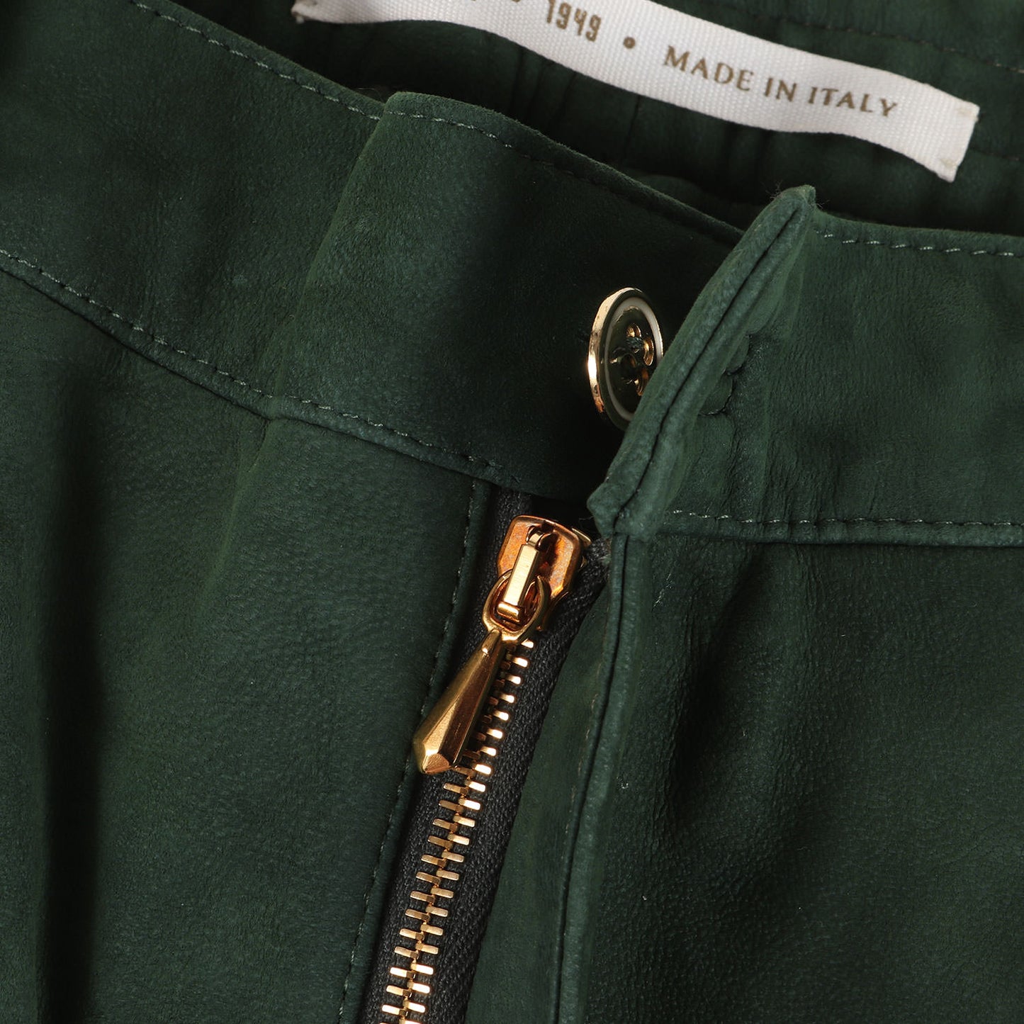 ワンタック ヌバックレザー ショート パンツ / MADE IN ITALY