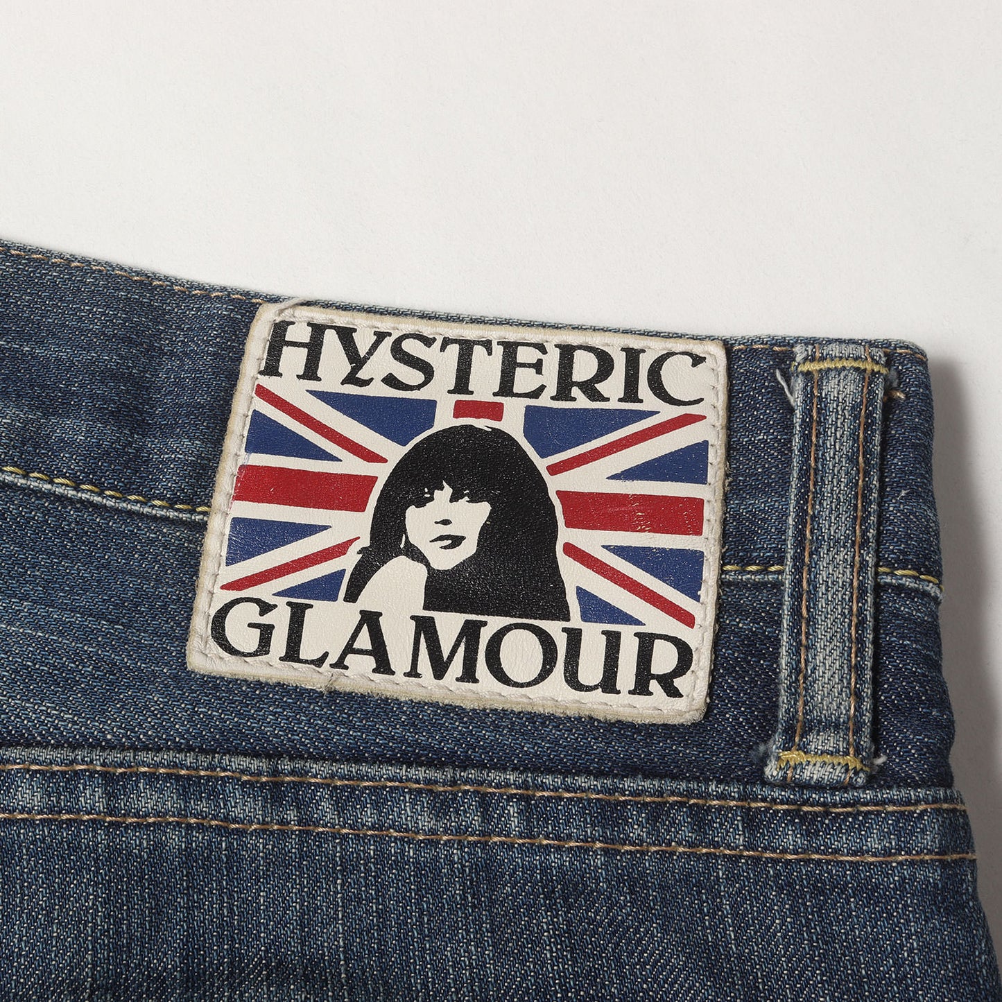 スタッズ付き ストレッチ デニムパンツ