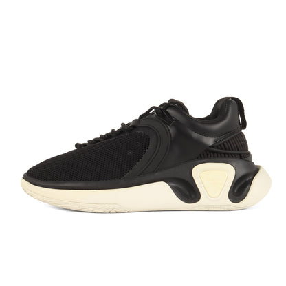 B Runner / 44 rue Francois 1er