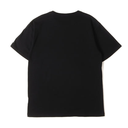 × NEW ERA ロゴパッチ 刺繍 Tシャツ (logo tee) / POUR HOMME