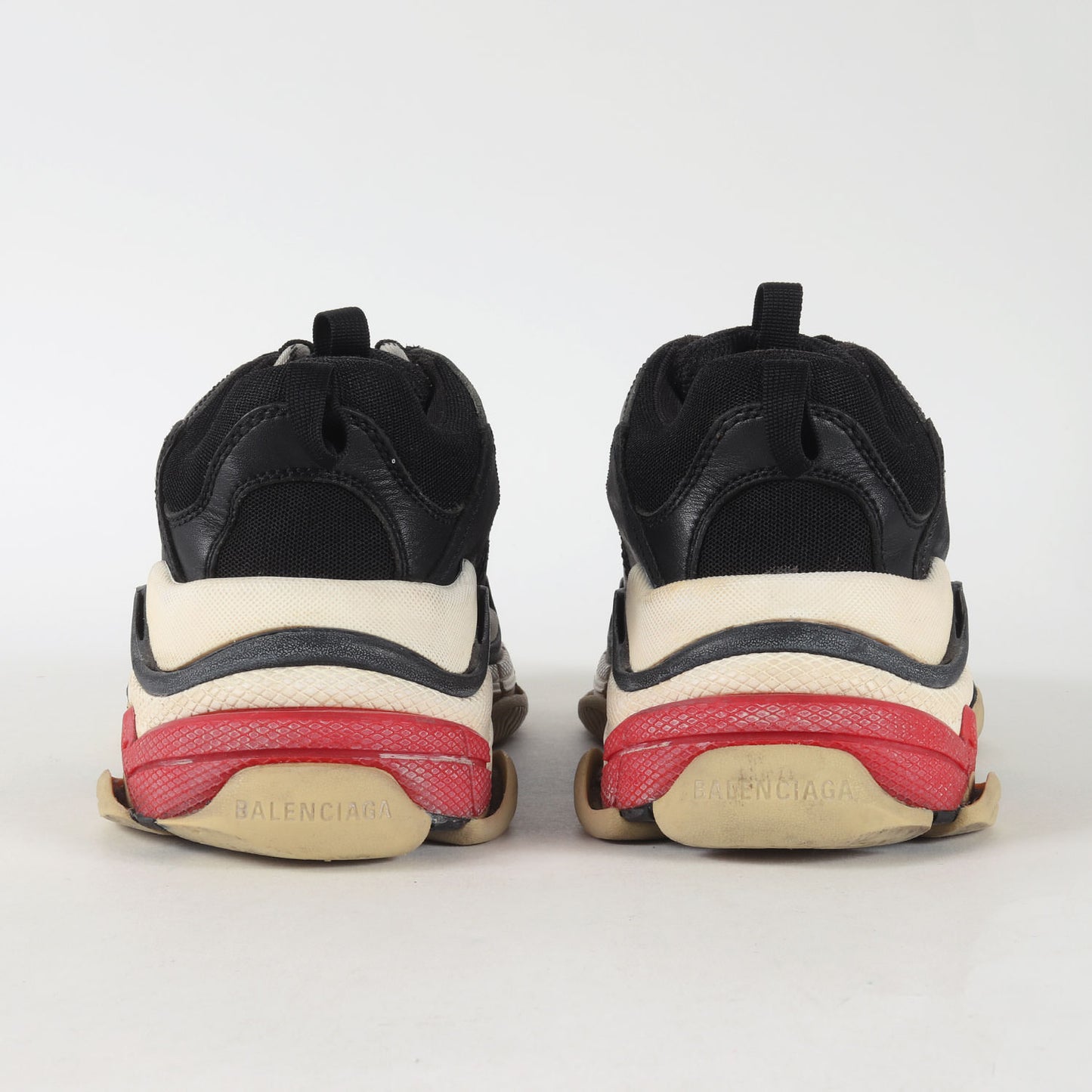 Triple S Sneaker (533882)