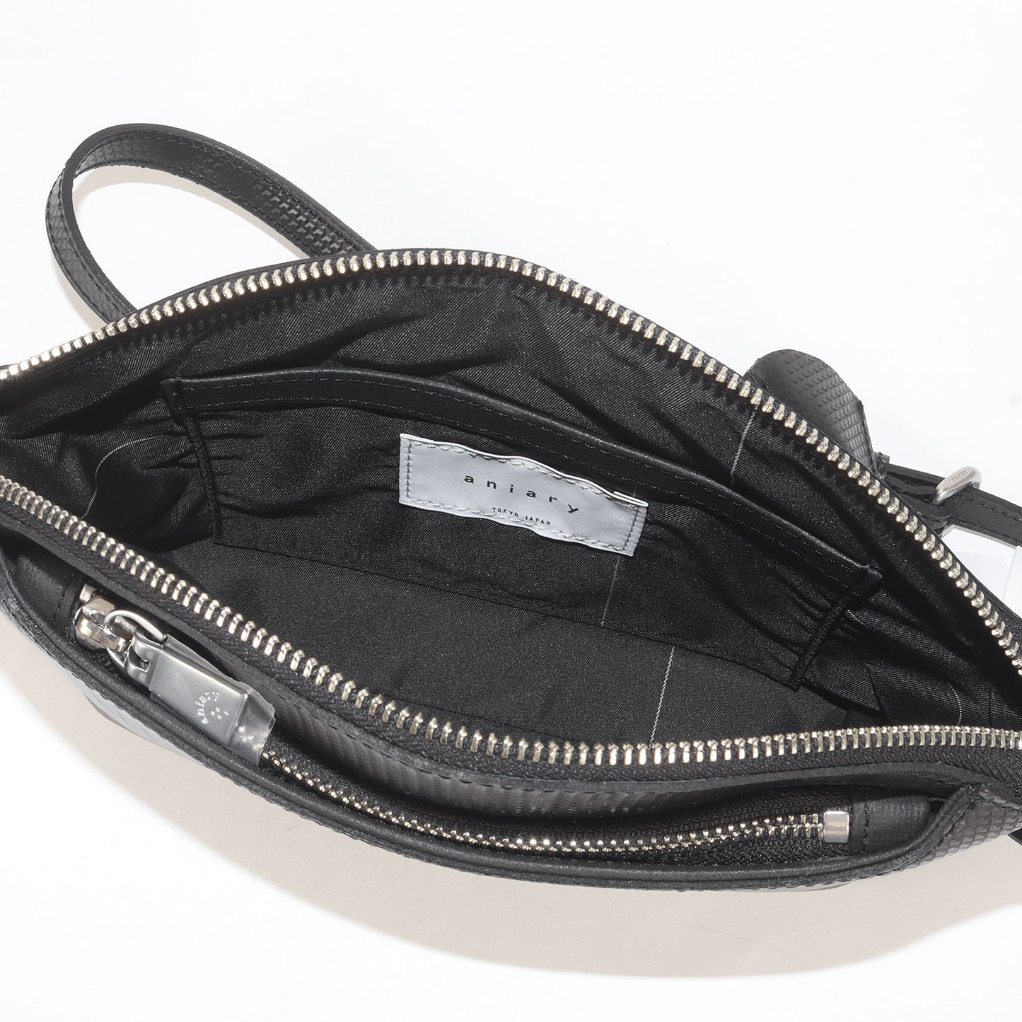 現行モデル ジー フィルム レザー ショルダー バッグ / MADE IN JAPAN