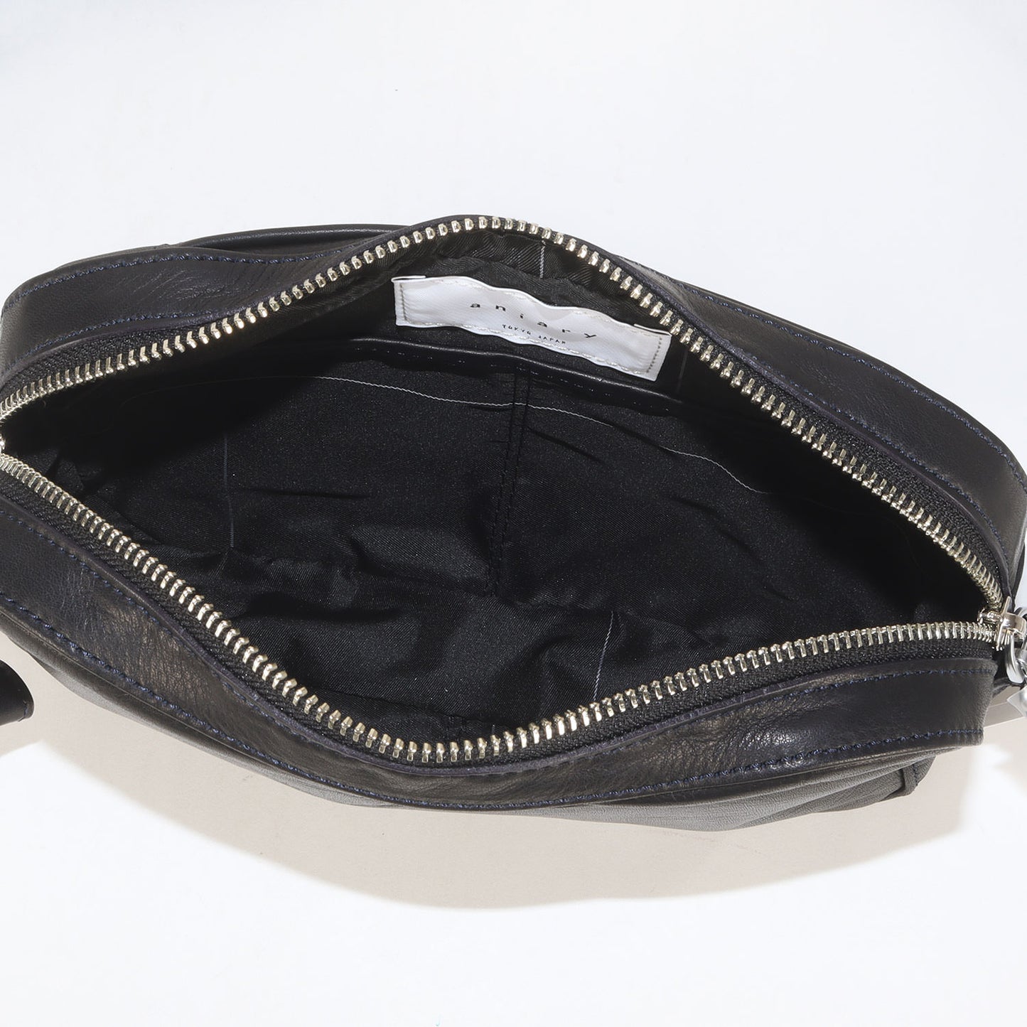 現行モデル リアリティレザー ショルダー バッグ / MADE IN JAPAN