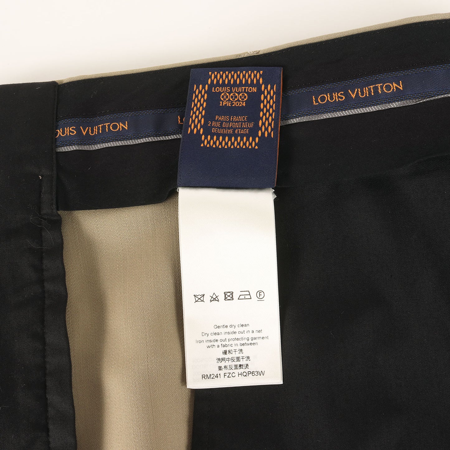 24SS クラシック スリム ウール ショーツ (1AFIYZ)