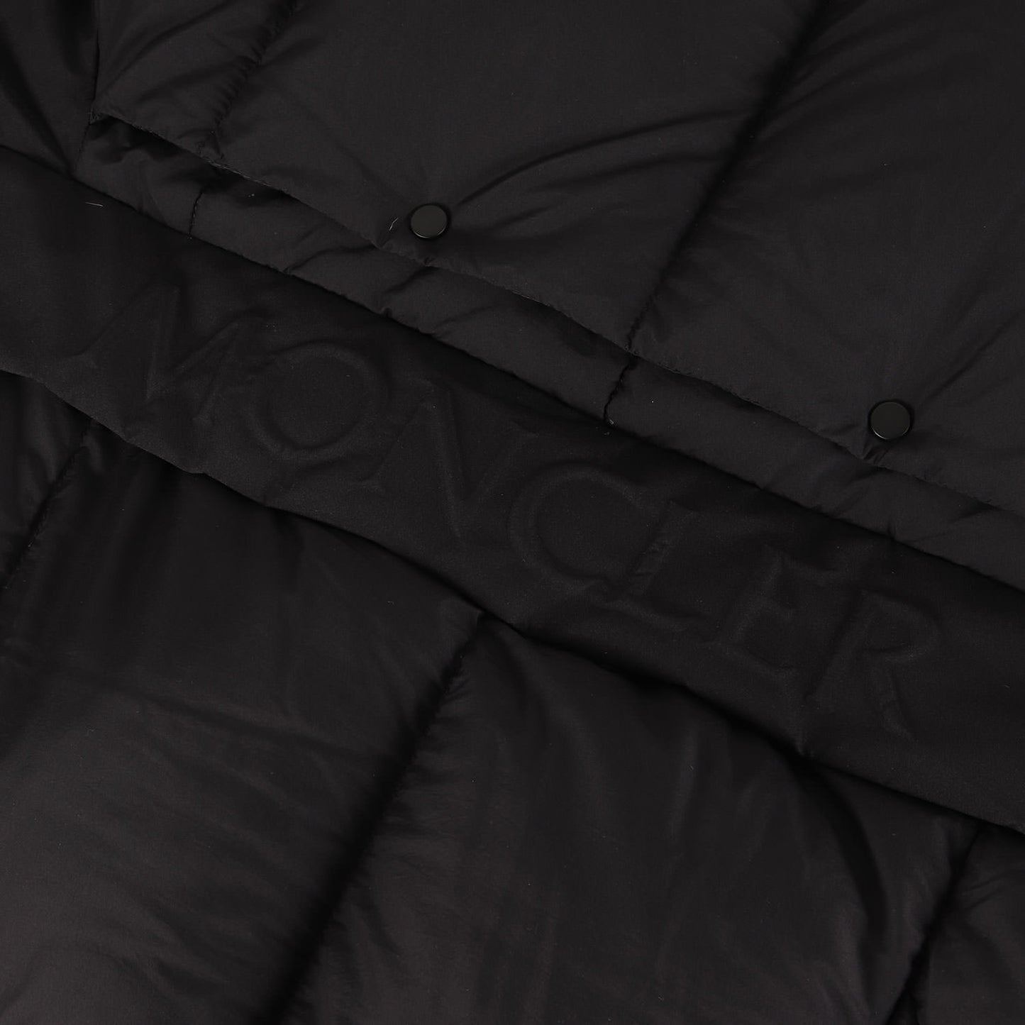 23AW エンボスロゴ ハイネック ショート ダウンジャケット (MADEIRA GIUBBOTTO)