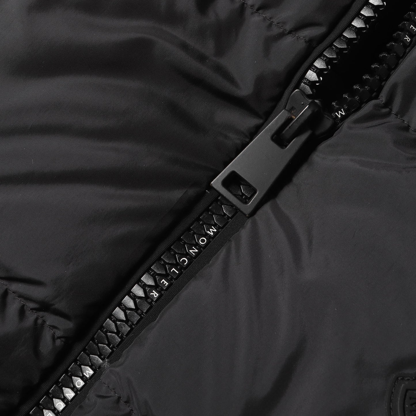 25AW ダウンベスト (ARRAS VEST)