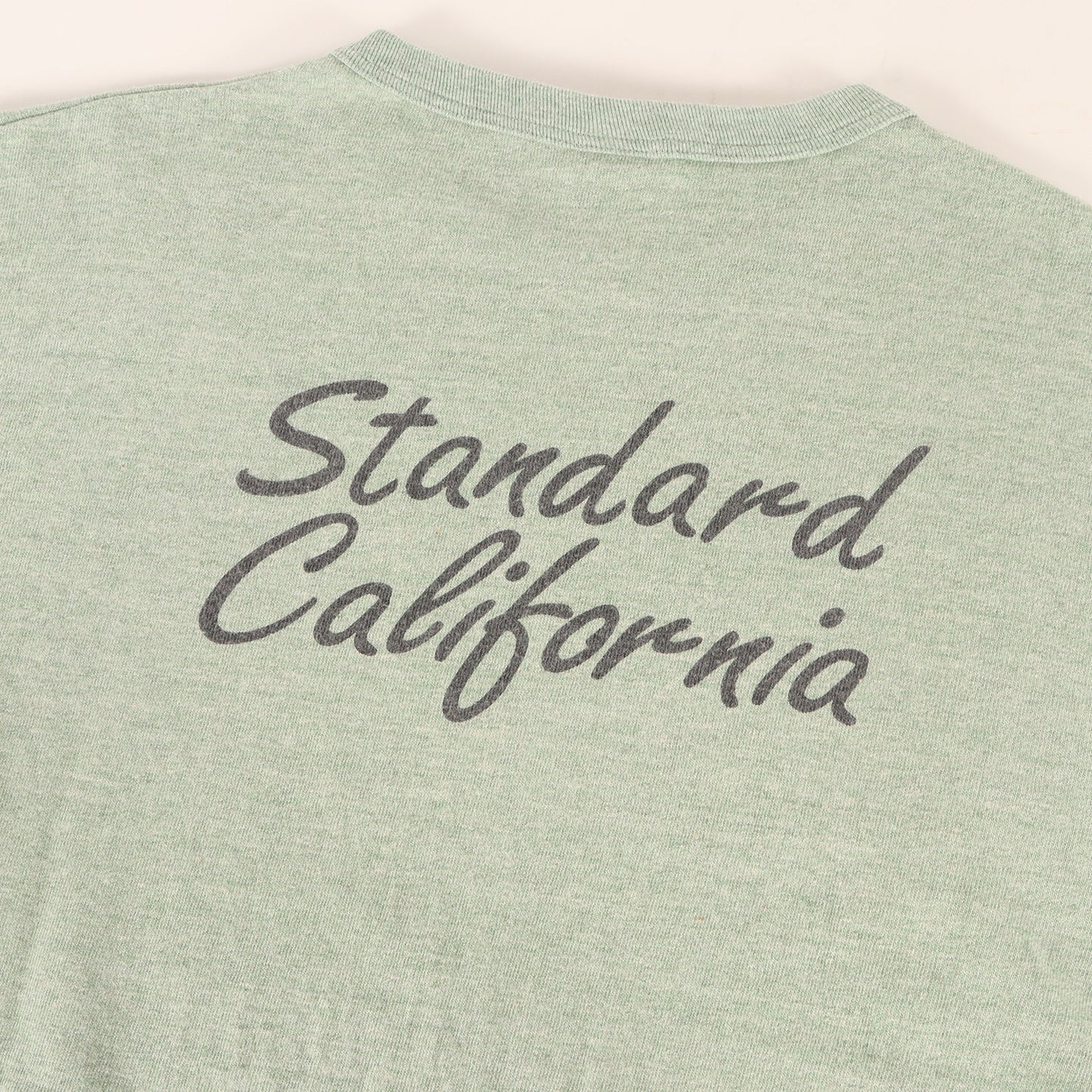 23AW × Disney ミッキーマウス ロゴ バインダーネック ハチハチ ワンツー Tシャツ (DISNEY × SD 88/12 California T)