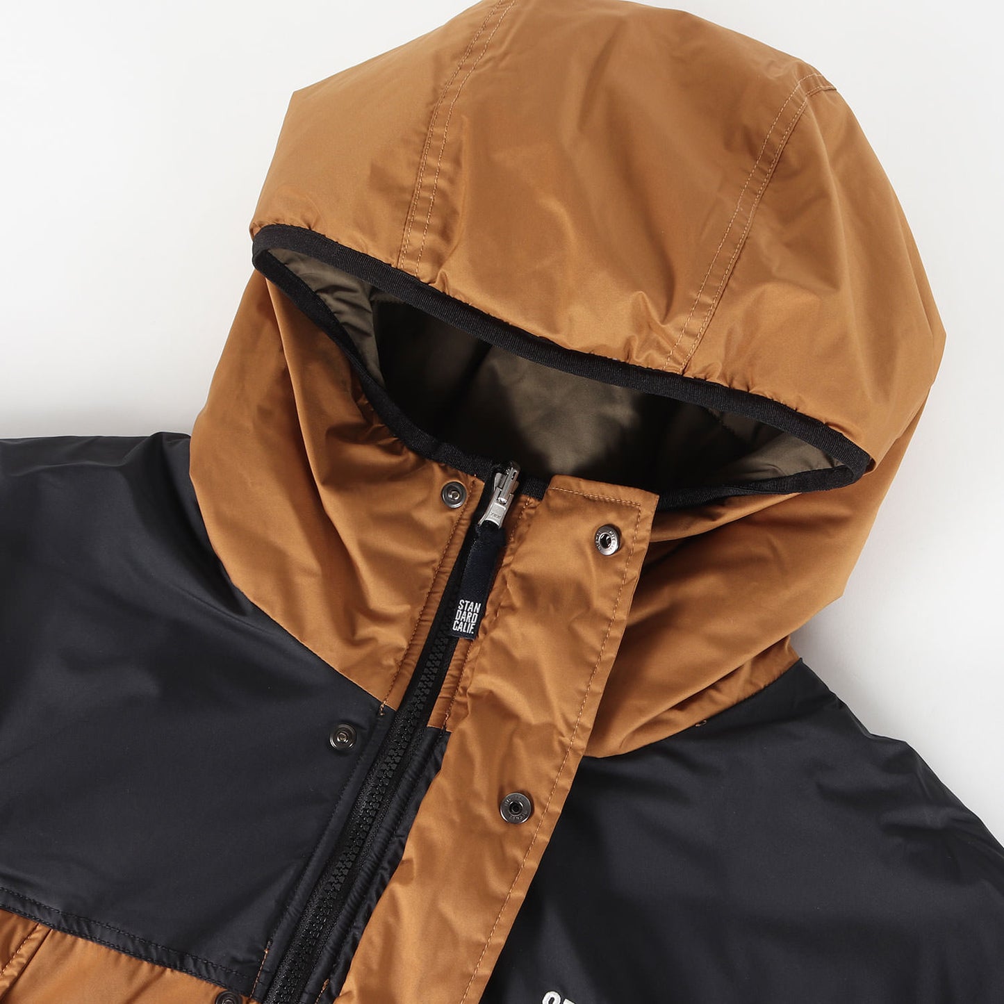 リバーシブル ストレッチ パフ パーカー (SD Stretch Reversible Puff Parka)