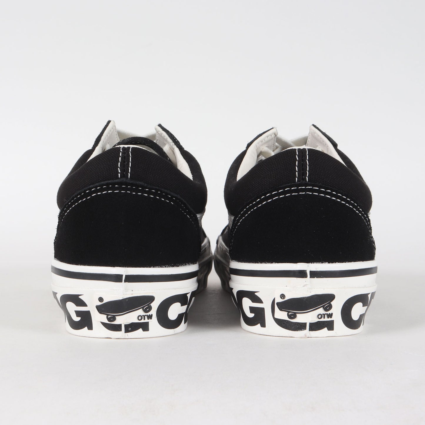 25SS × VANS Otw Old Skool 36 (SZ-K103) / CDG