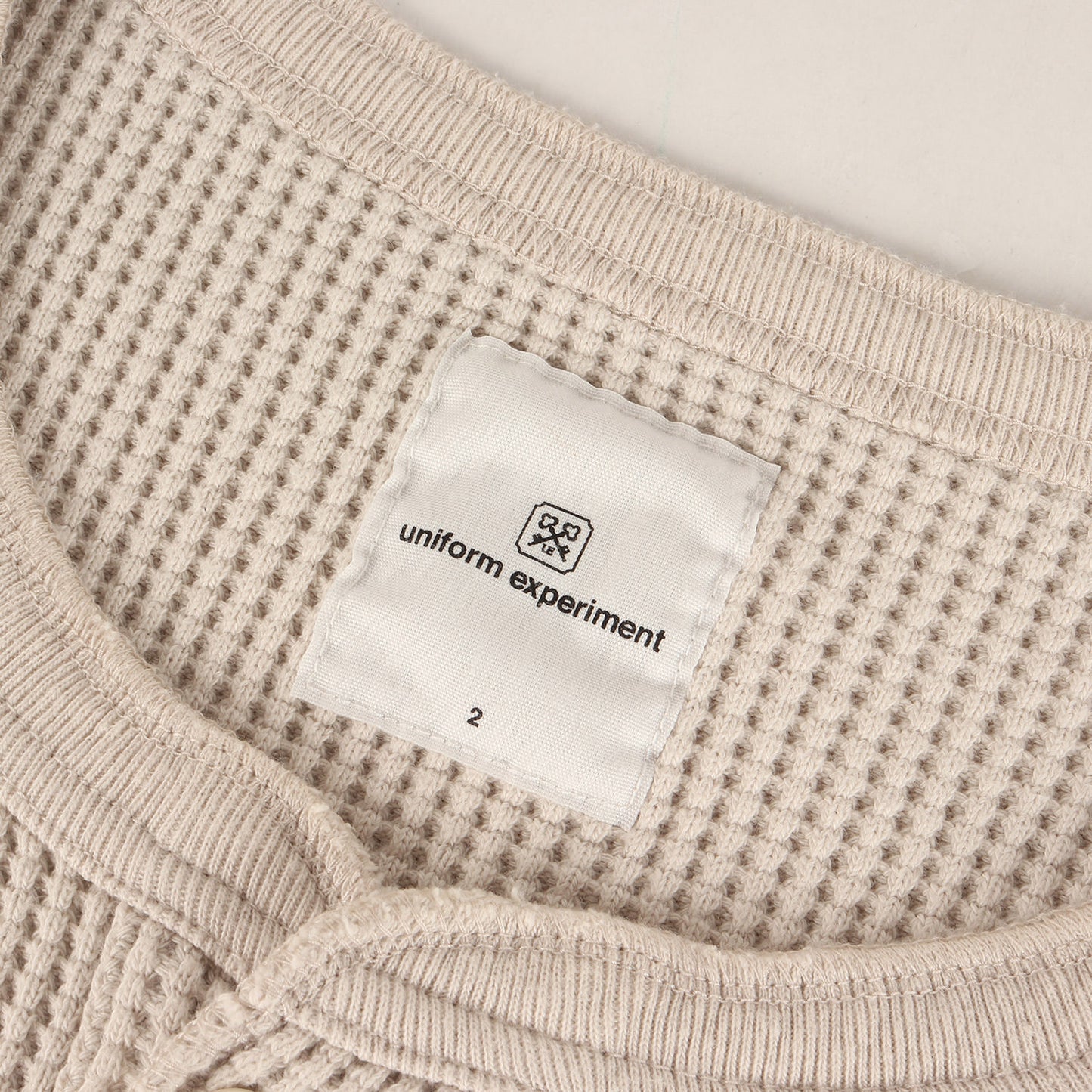 ヘンリーネック ワッフル カットソー (WAFFLE HENLEY NECK CUT&SEWN)