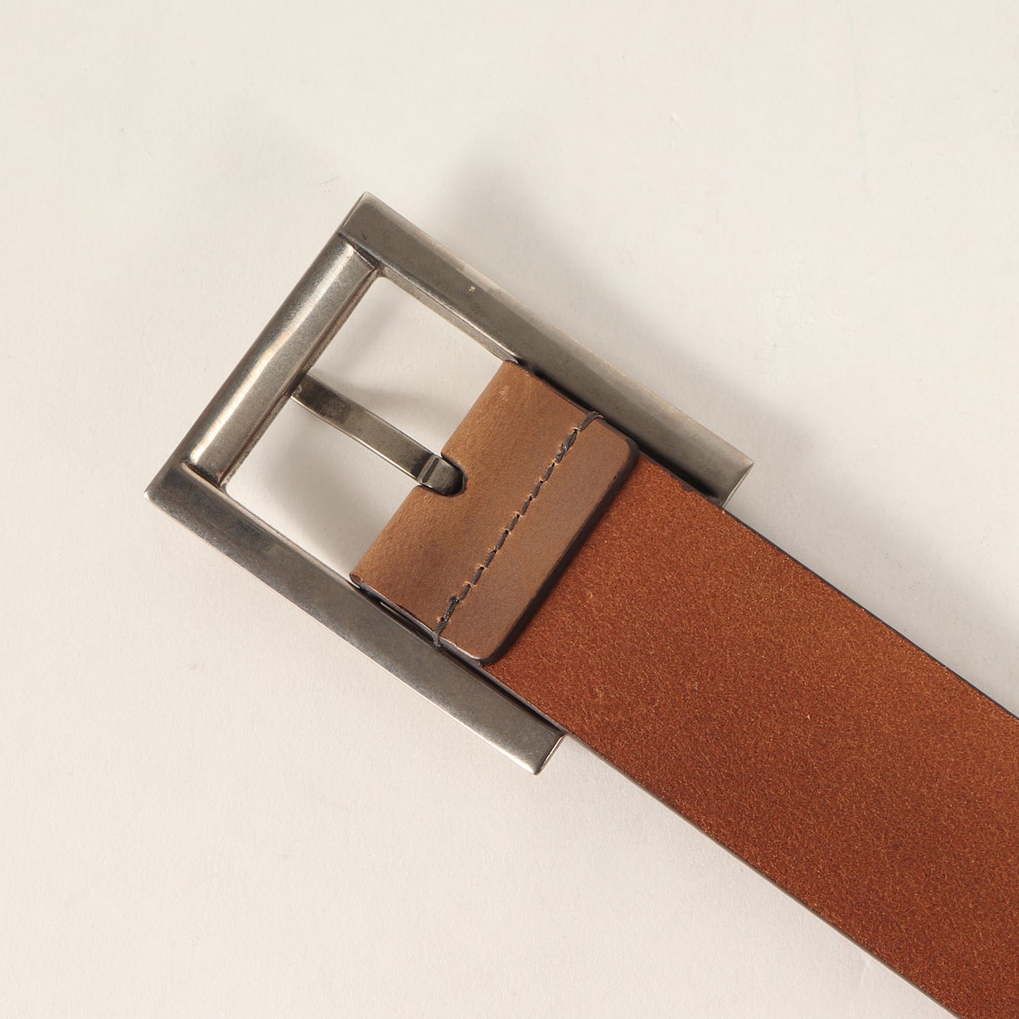 スクエアバックル レザー ベルト