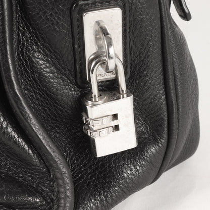 トライアングルロゴプレート ヴィッテロダイノレザー ブリーフケース