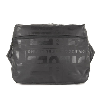 ロゴ 総柄 クロスボディ ショルダー バッグ (X-BOLD CROSS BODYBAG)