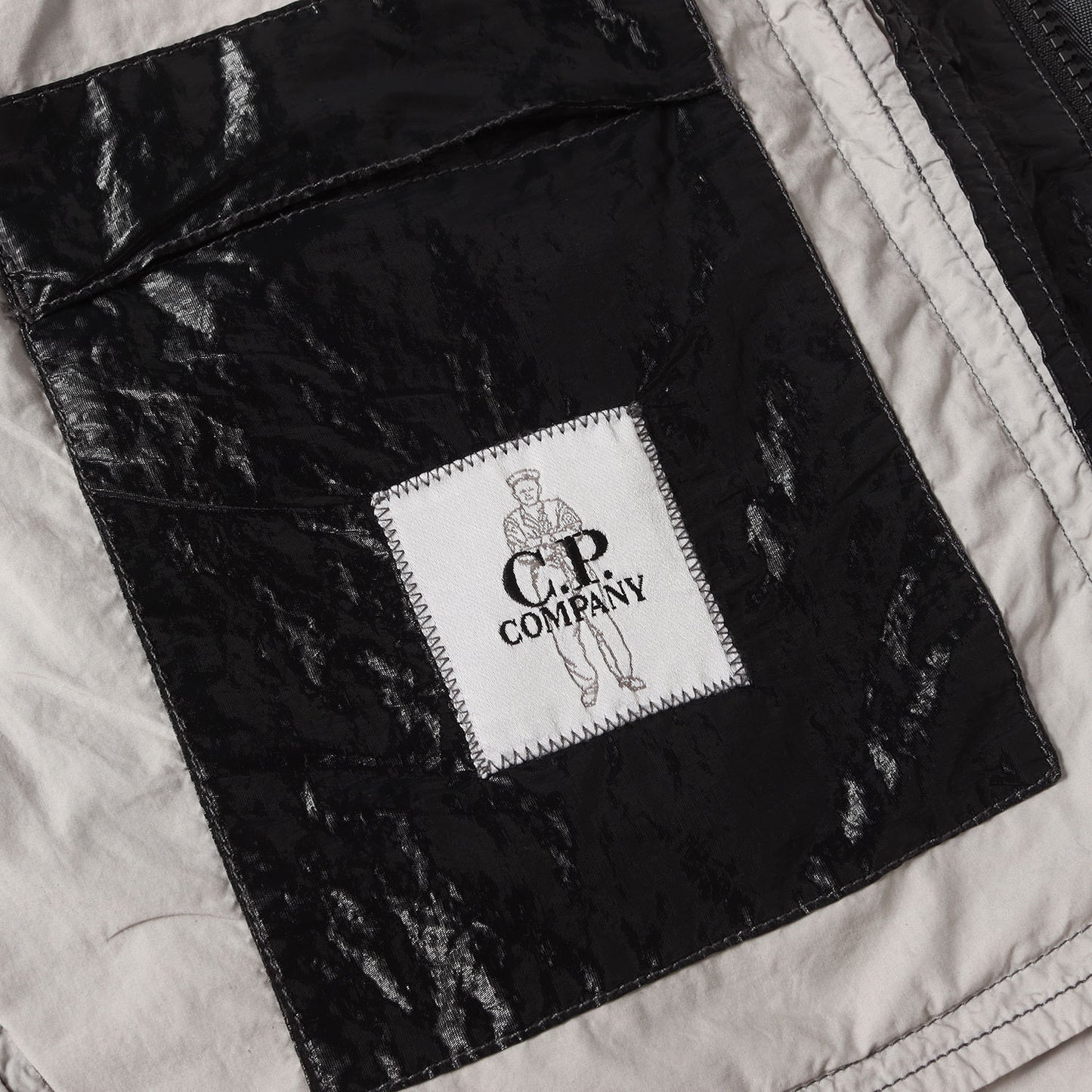 22AW ガーメントダイ加工 レンズ ジャケット (Kan-D Hooded Lens Jacket)