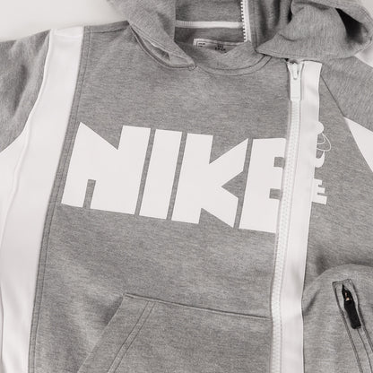 × NIKE 再構築 スウェット ダブルジップ パーカー