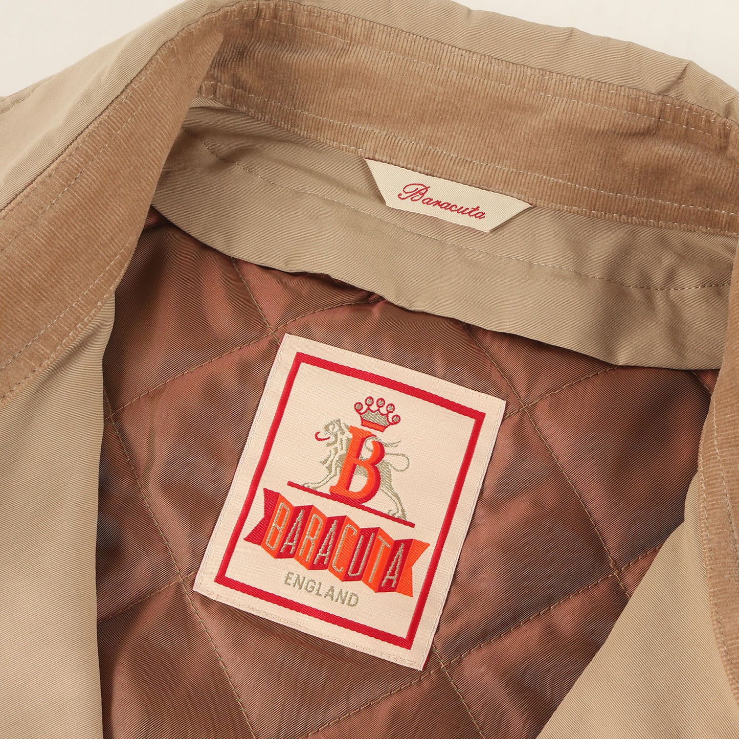 取り外し可能キルティングライナー付き ステンカラーコート