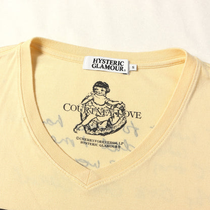 × COURTNEY LOVE フォトグラフィック Vネック Tシャツ