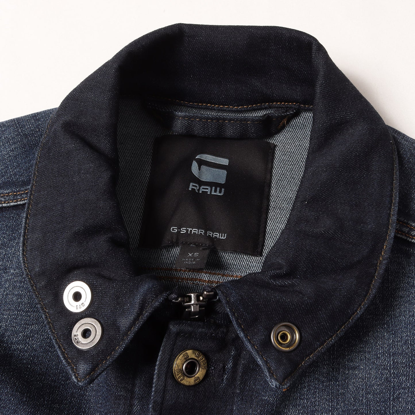 スリム ジップアップ ストレッチデニム トラッカー ジャケット (VODAN SLIM JKT)
