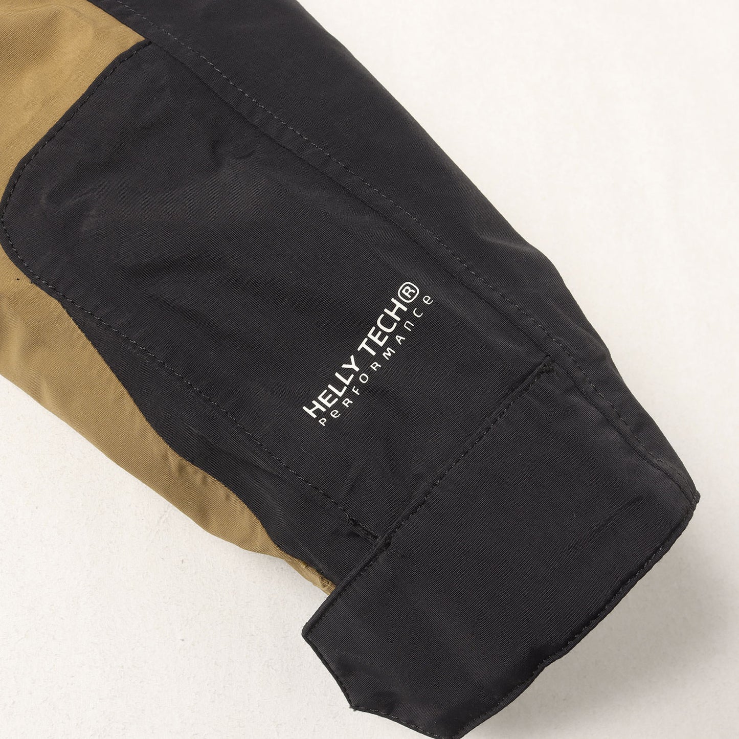 × HELLY HANSEN シェルパ ジャケット (SHERPA JACKET)