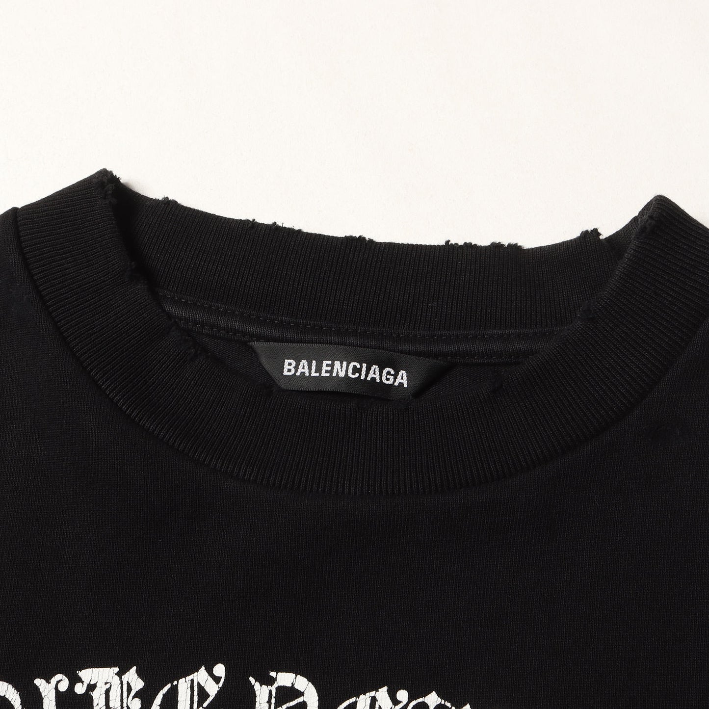 ダメージ加工 グラフィック GOTHIC ロゴ Tシャツ