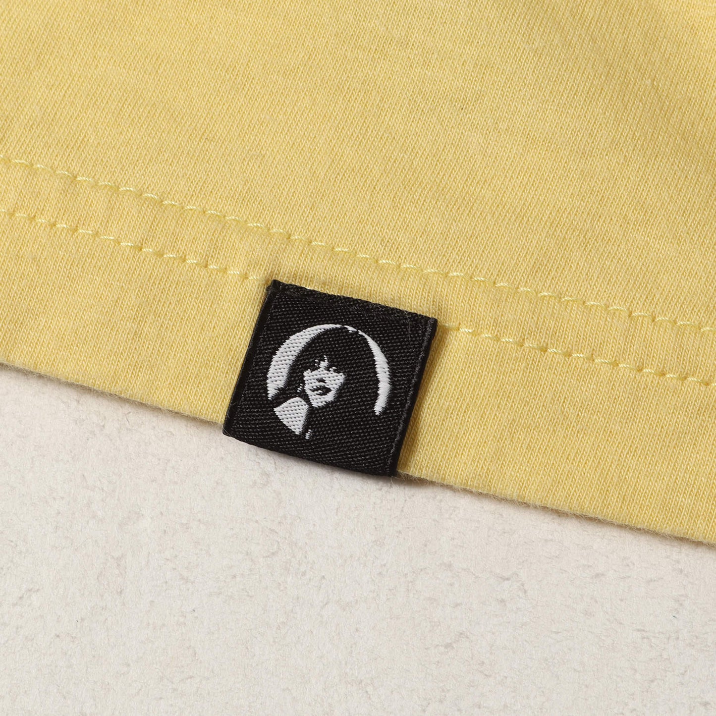CALL ME BLONDIE Tシャツ