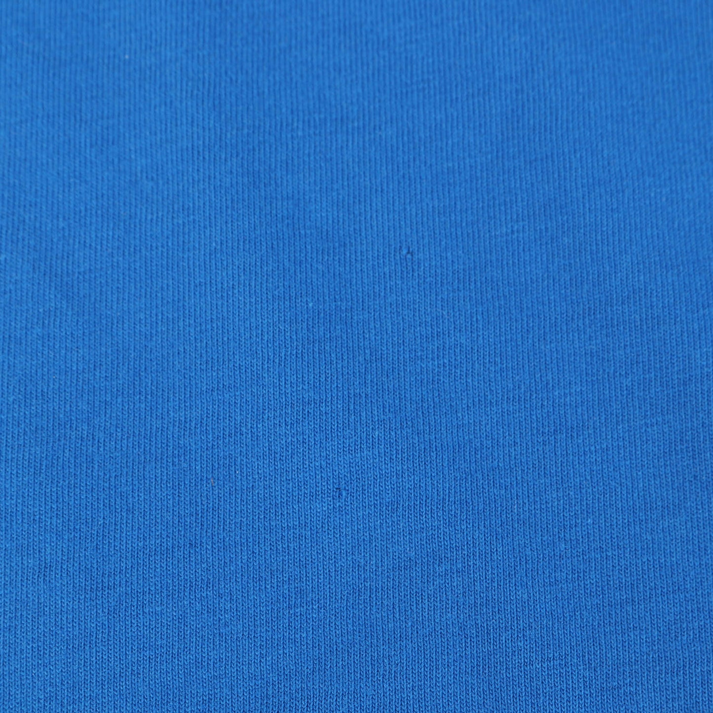 近年モデル チェーン刺繍ロゴ クルーネック Tシャツ