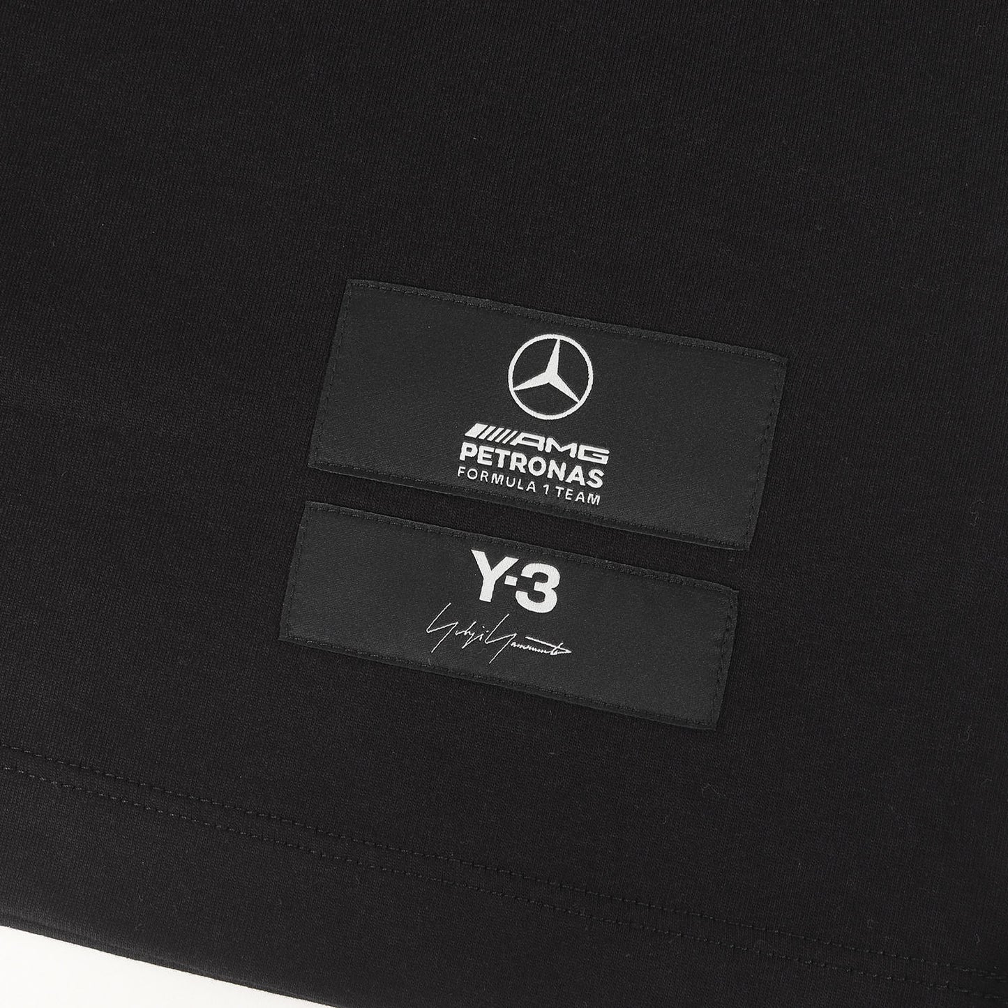 26SS グラフィックロゴ Tシャツ (F1 LOGO SS TEE)