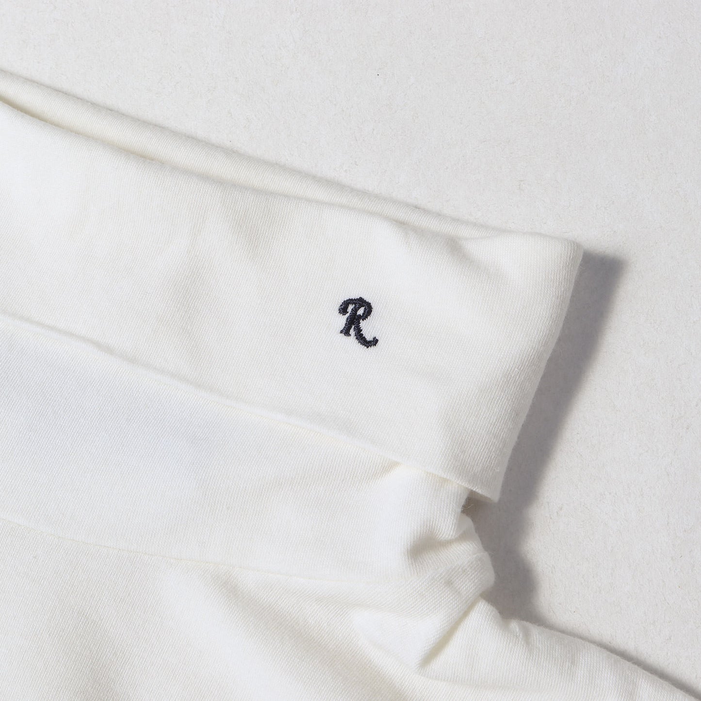 07SS R刺繍 タートルネック カットソー