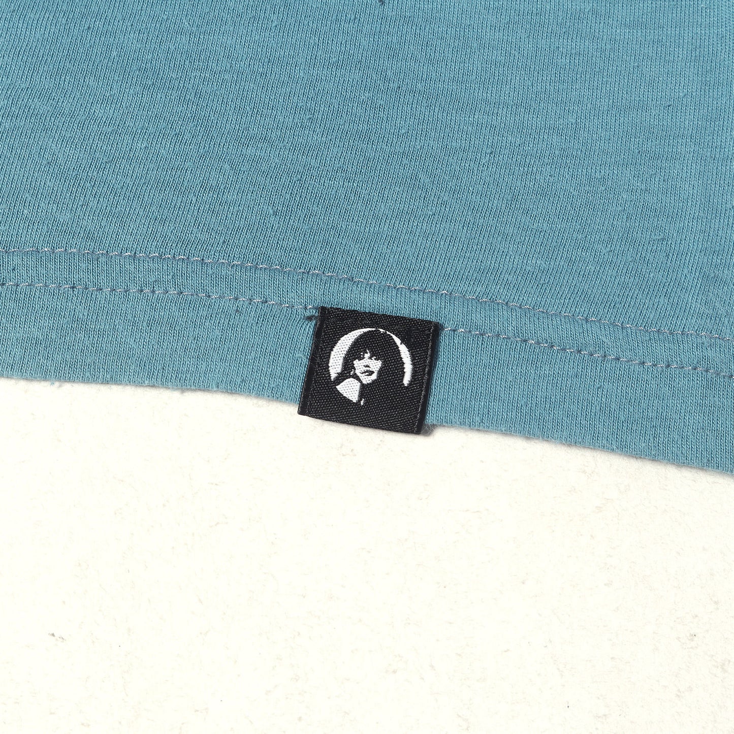 グラフィック ロゴ Tシャツ