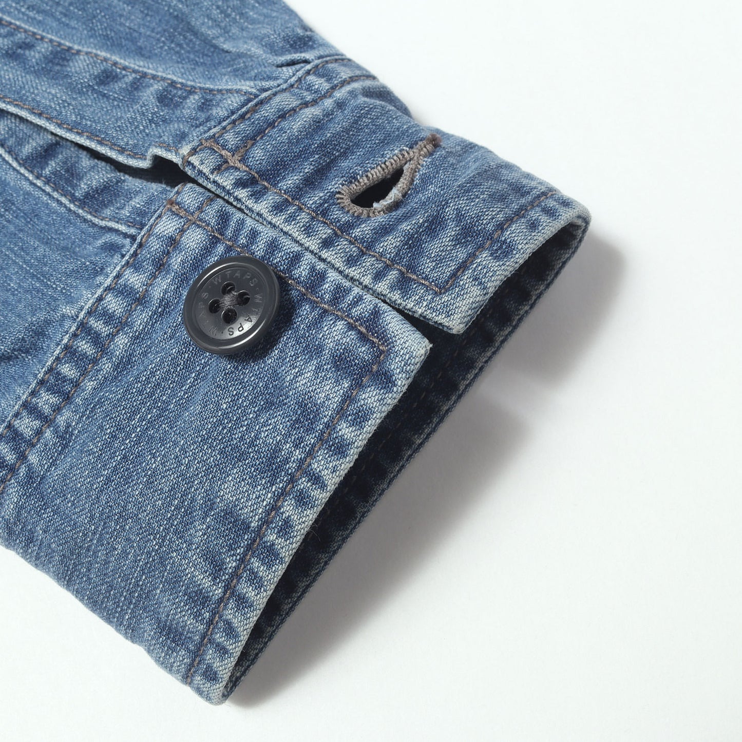 ストーンウォッシュ加工 デニム 長袖シャツ (THOMPSON LS / SHIRT. COTTON. DENIM)