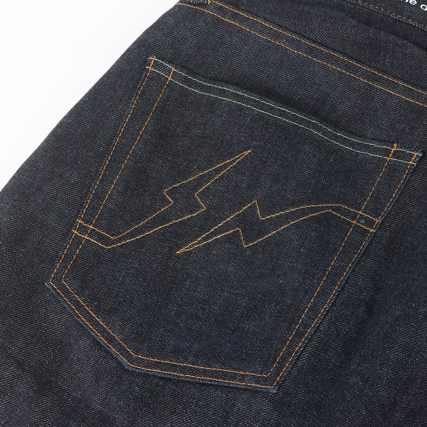 × fragment design テーパード リジッド デニムパンツ