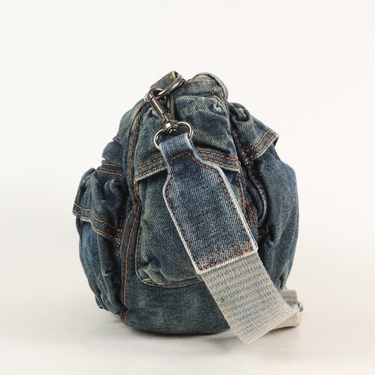 25AW デニム ショルダーバッグ (Re-Edition Travel 3000 Shoulder Bag)
