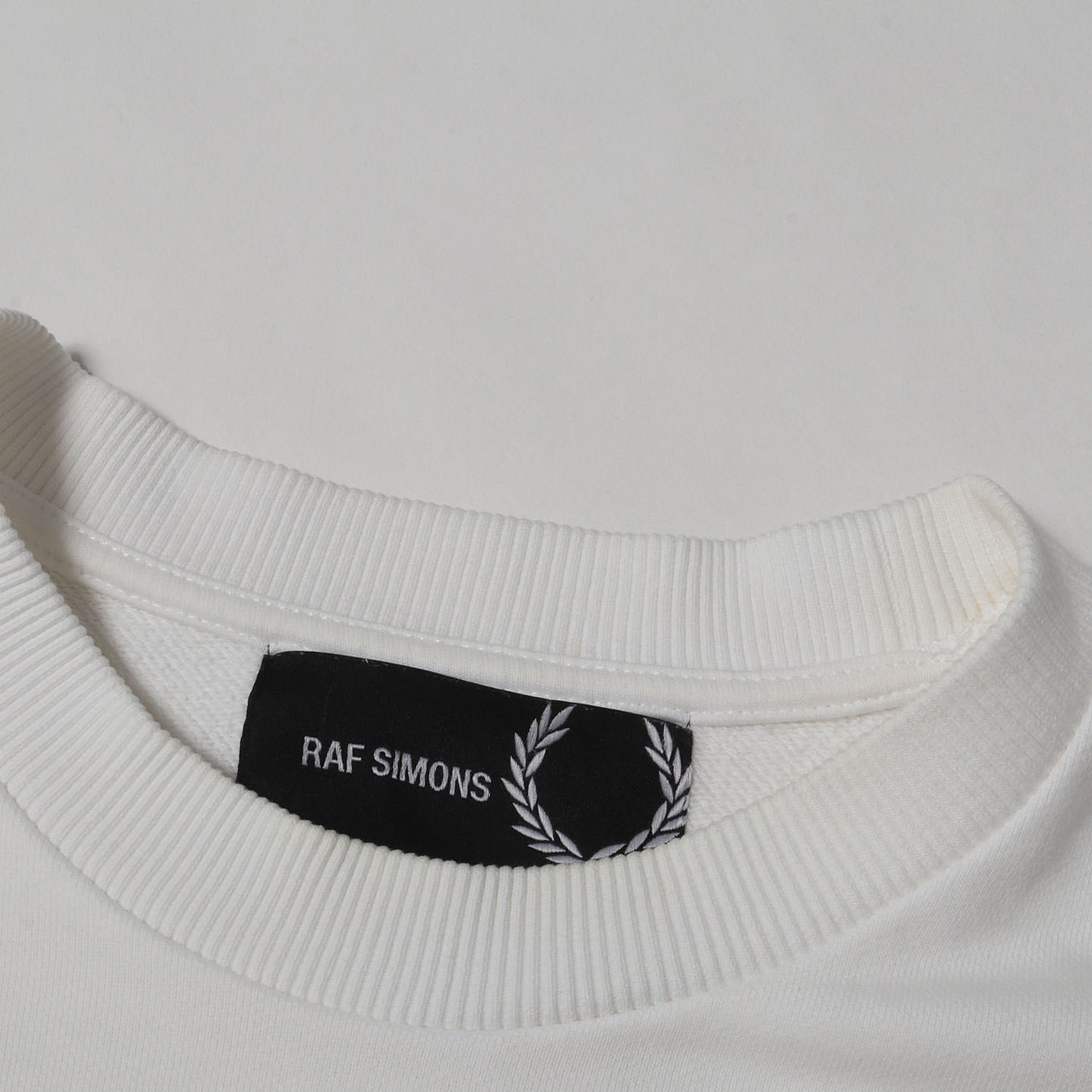 × FRED PERRY スウェット トレーナー (Denim Pocket Sweatshirt)