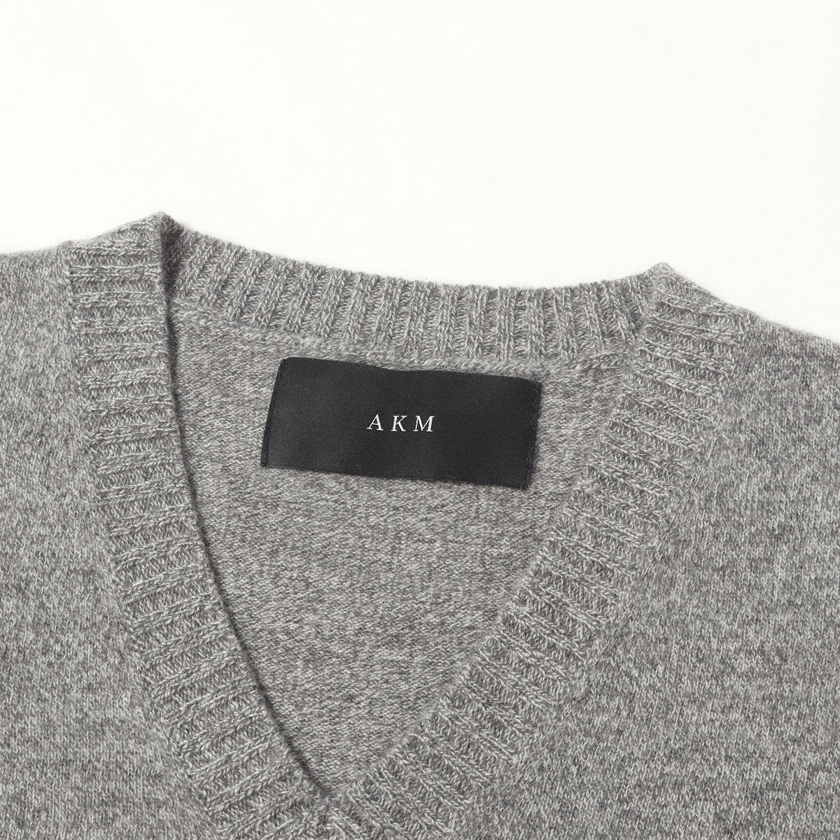 Vネック カシミヤニット セーター (CASHMERE STANDARD V-NECK KNIT)