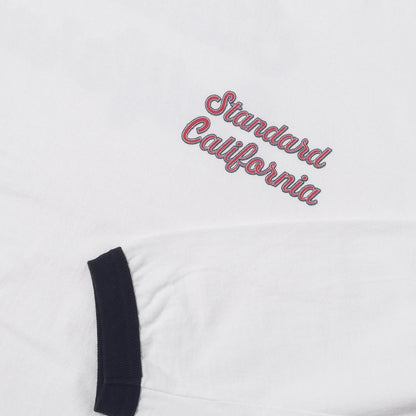 25SS グラフィック ロゴ リンガーネック ロングスリーブ Tシャツ (SD US Cotton Script Logo Ringer Long Sleeve T)