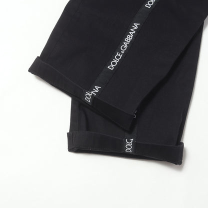 フロントロゴバンド ストレッチ テーパード パンツ (Slim-Fit Stretch-Cotton Trousers with Logo Tape)