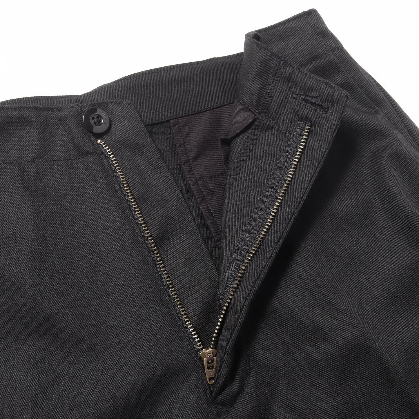 25AW ロゴプリント ツイル チノパンツ (CHINO PANTS TYPE-XF)