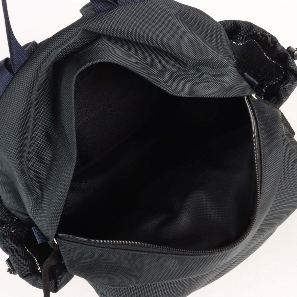 25AW × BLUE LUG ナイロン バックパック (The Day Pack)