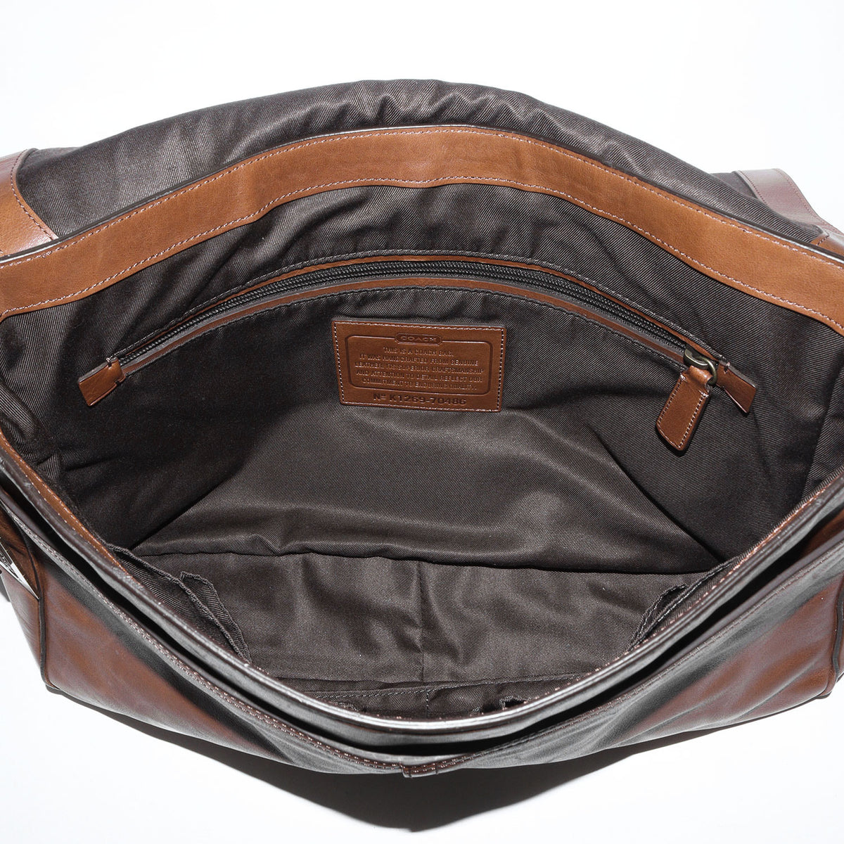 ブリーカー クーリエ バッグ (Bleecker Courier Bag)