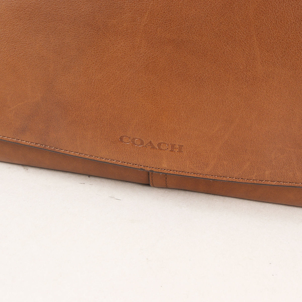 ブリーカー クーリエ バッグ (Bleecker Courier Bag)