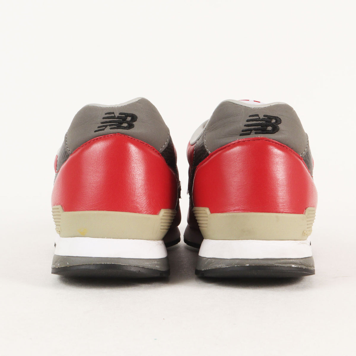 × NEW BALANCE MRL996 CO