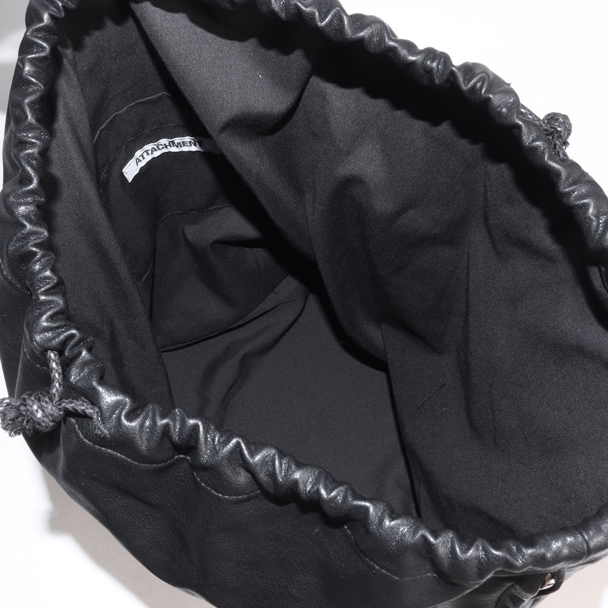 26SS シンセティックレザー バケットバッグ (SYNTHETIC LEATHER BUCKET BAG)