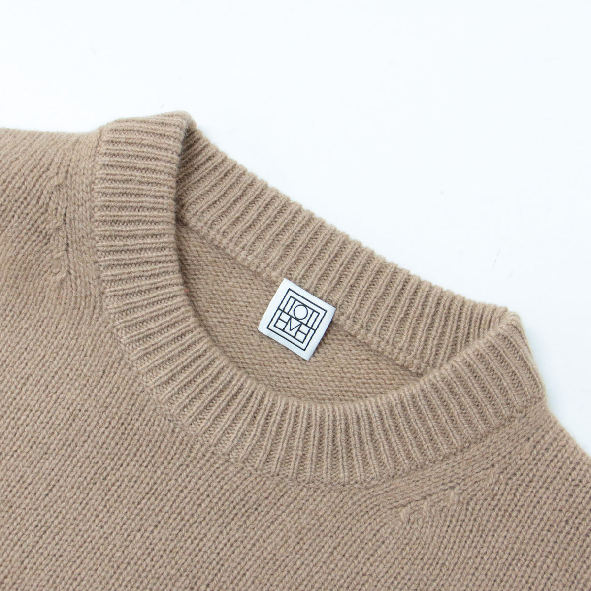 ニット プルオーバー クルーネック ドロップショルダー 長袖 ワイド ミドルゲージ モノグラム マーク エンブロイダリー 刺繍 ウール カシミヤ 22秋冬 230203
