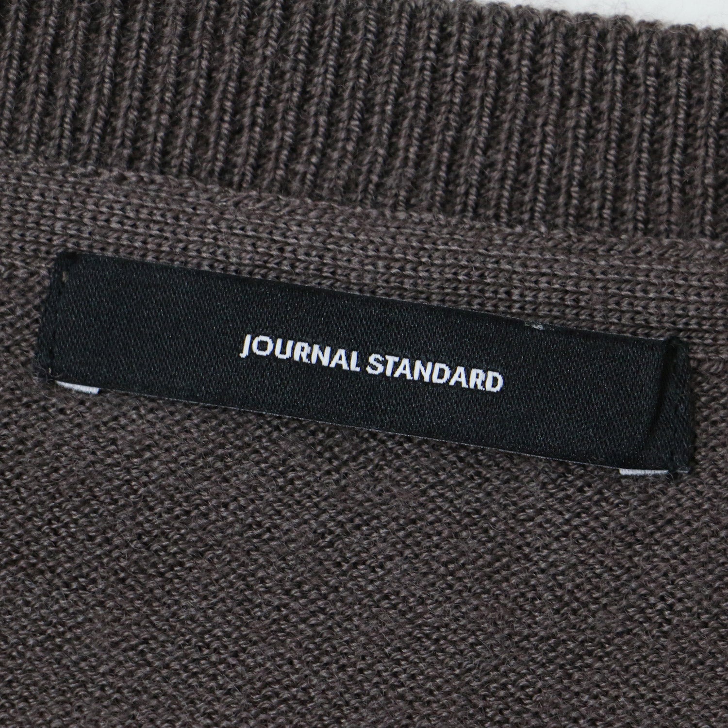 JOURNAL STANDARD (ジャーナルスタンダード) ニット プルオーバー 長袖 ラウンドネック ラウンドヘム ファインメリノ ウール  アクリル 240221 – ブランド古着の通販・買取 | BEEGLE by Boo-Bee