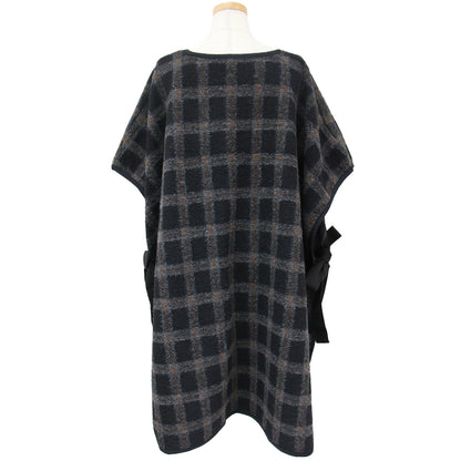 ポンチョ ニット ラウンドネック サイドリボン チェック ウールブレンド 240423